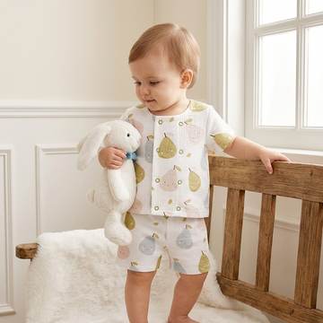 conjunto camisa y pantalón corto tela estampado peras