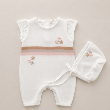 Conjunto mameluco y capota tradicional