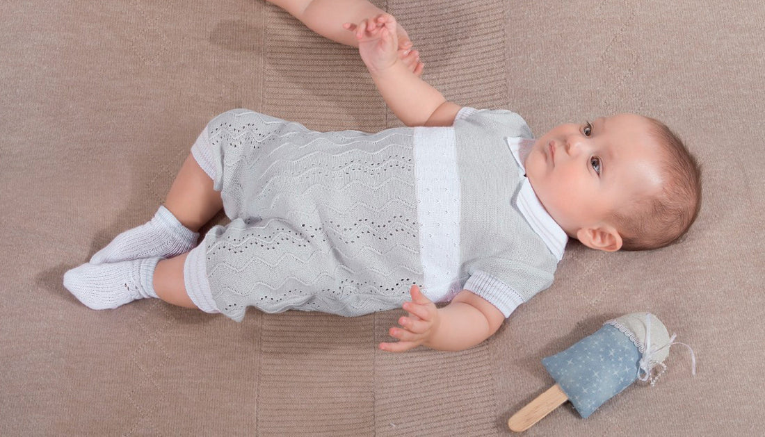 Set Henry, que incluye un pelele, patucos y gorro