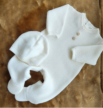 Conjunto de Pelele y Gorro en Algodón Color Marfil